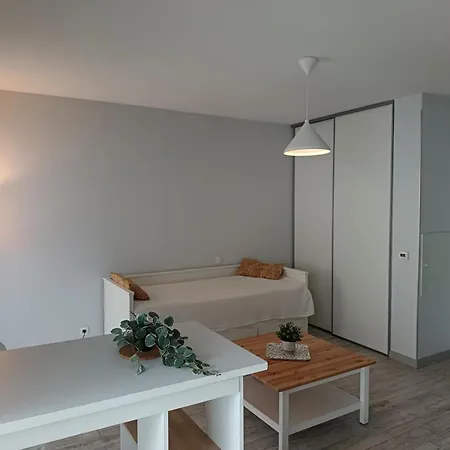Au Calme Centre La Rochelle, 2 Pers - Fr-1-551-85 La Rochelle (Charente-Maritime)
